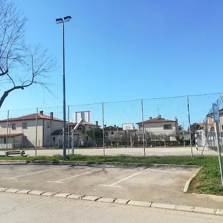 Carmela Bed & Breakfast 3*