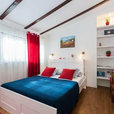 Carmela Bed & Breakfast