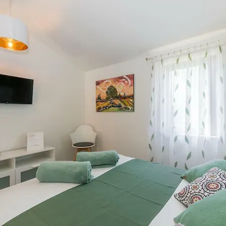 Nocleg ze śniadaniem Carmela Umag